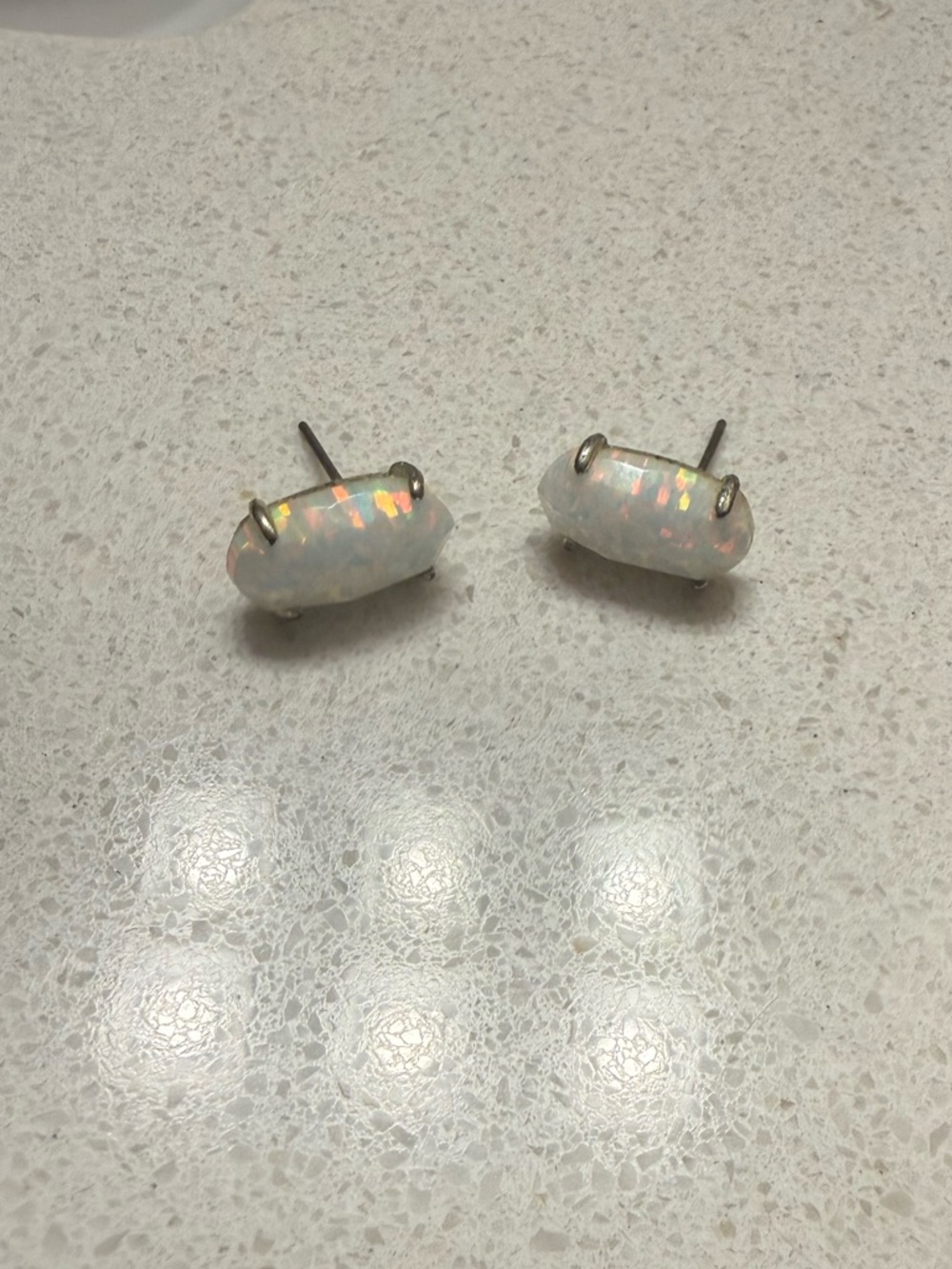 Kendra Scott Opalescent White Oval Stud Earrings